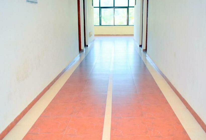 בית מלון כפרי Manas Homestay By Sky Stays