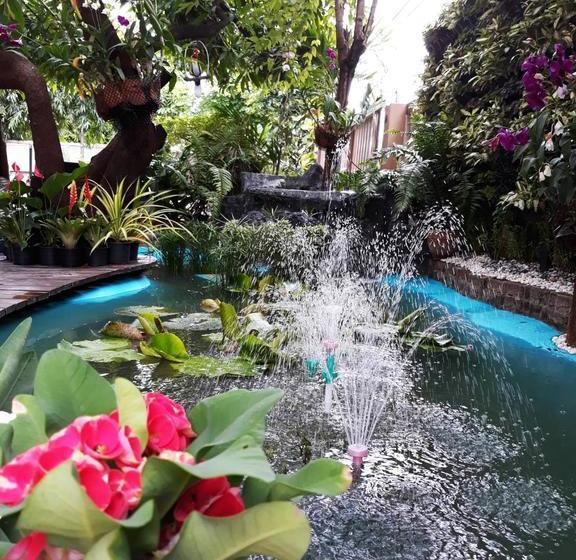 Отель Nontharat Mansion