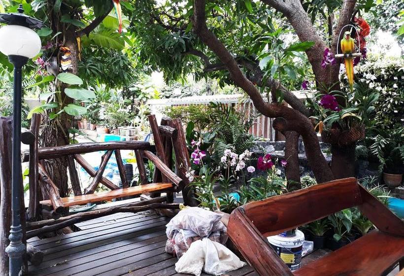 Отель Nontharat Mansion