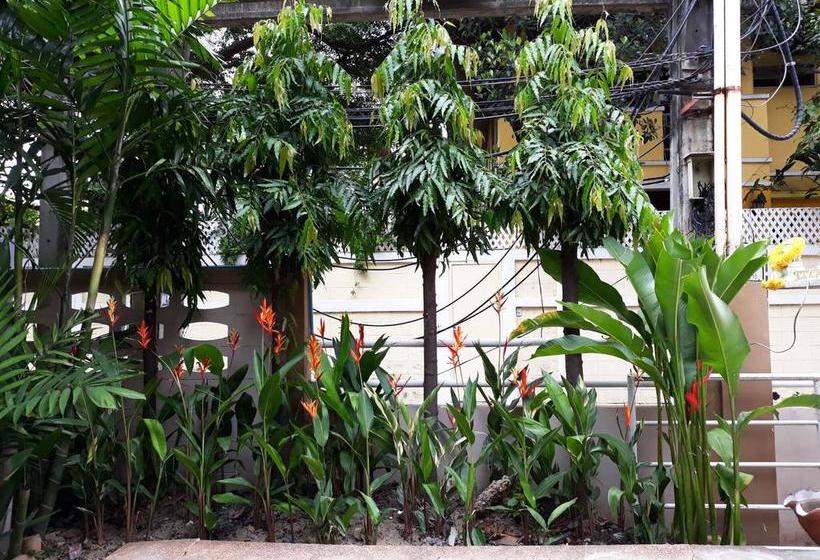 Отель Nontharat Mansion