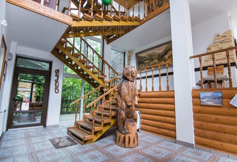 هتل Pid Khomiakom