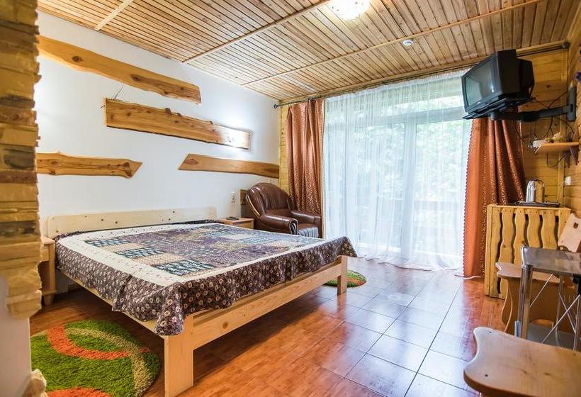 هتل Pid Khomiakom