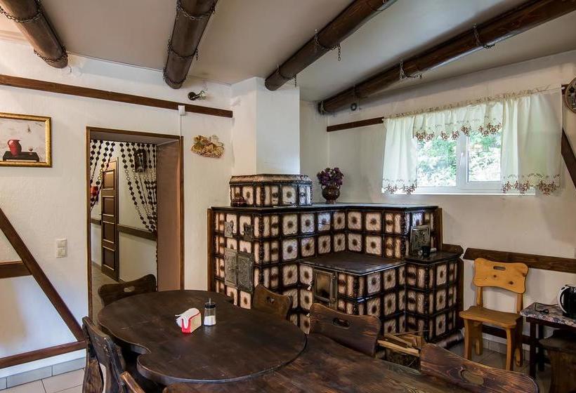 هتل Pid Khomiakom