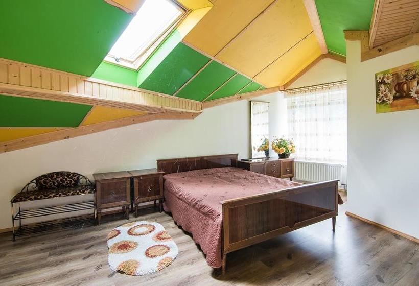 هتل Pid Khomiakom