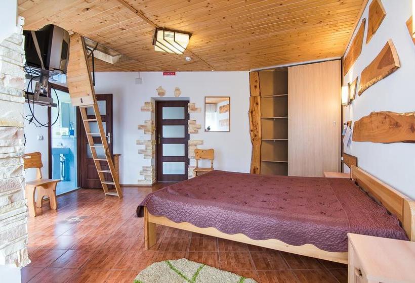 هتل Pid Khomiakom