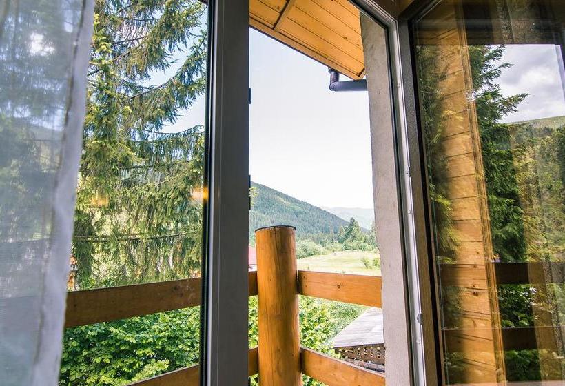 هتل Pid Khomiakom