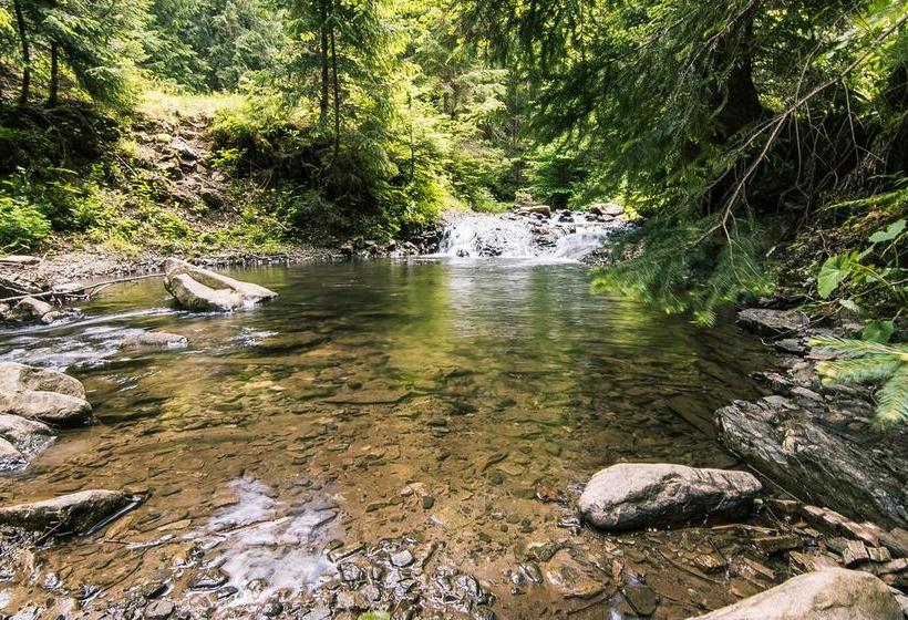 هتل Pid Khomiakom