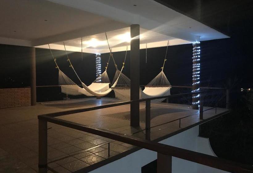 هتل Punta Del Sol