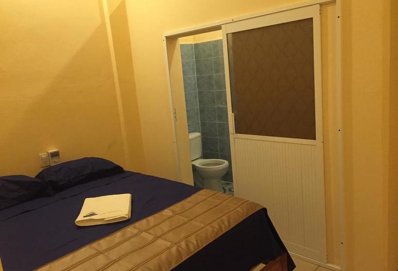 هتل Punta Del Sol