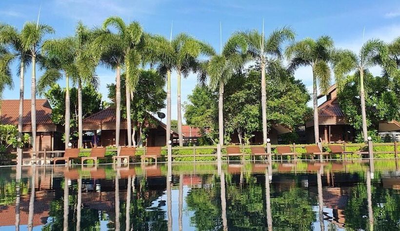 호텔 Ruenpurksa Resort