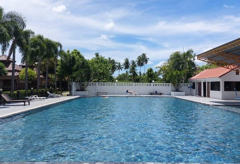 호텔 Ruenpurksa Resort