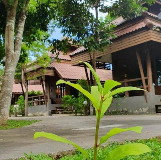 호텔 Ruenpurksa Resort