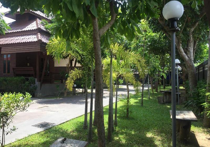 호텔 Ruenpurksa Resort