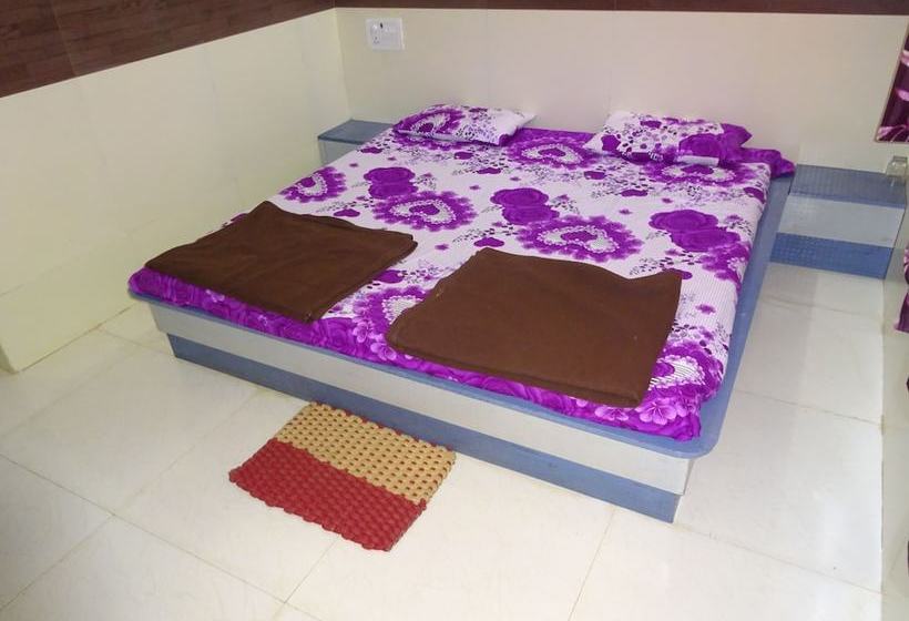 בית מלון כפרי Sai Leela