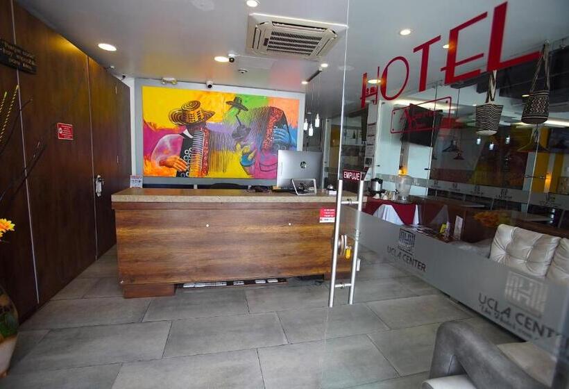 בית מלון כפרי Ucla Center