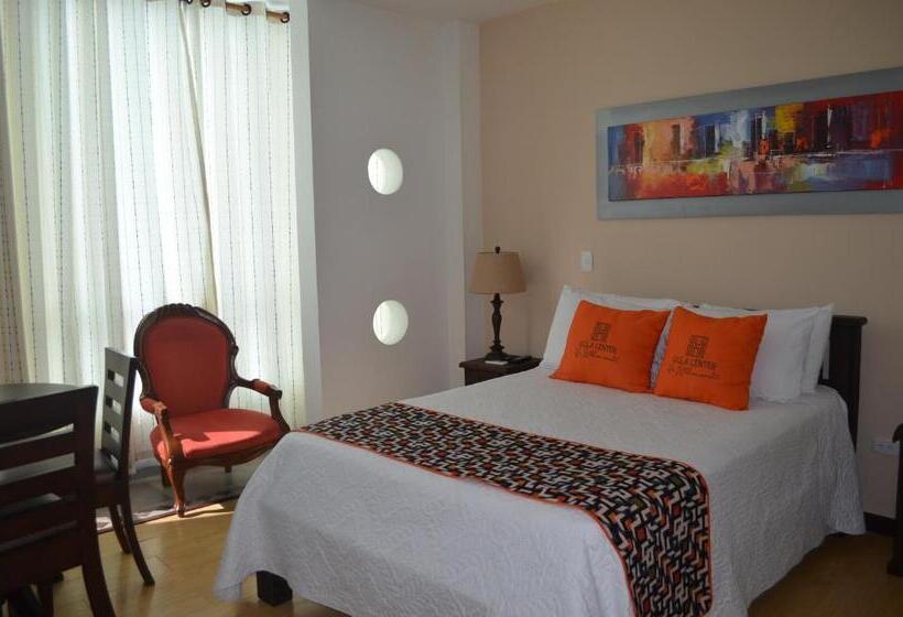 בית מלון כפרי Ucla Center