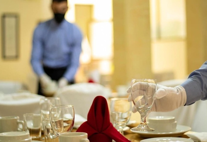 هتل Valle De Pubenza