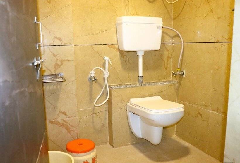 בית מלון כפרי Vrundavan