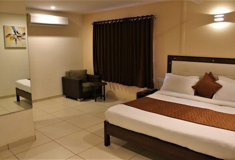 בית מלון כפרי White Feather Toran Resort