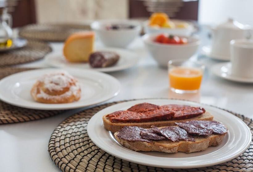 Petit Hotel Sa Torre Des Sol