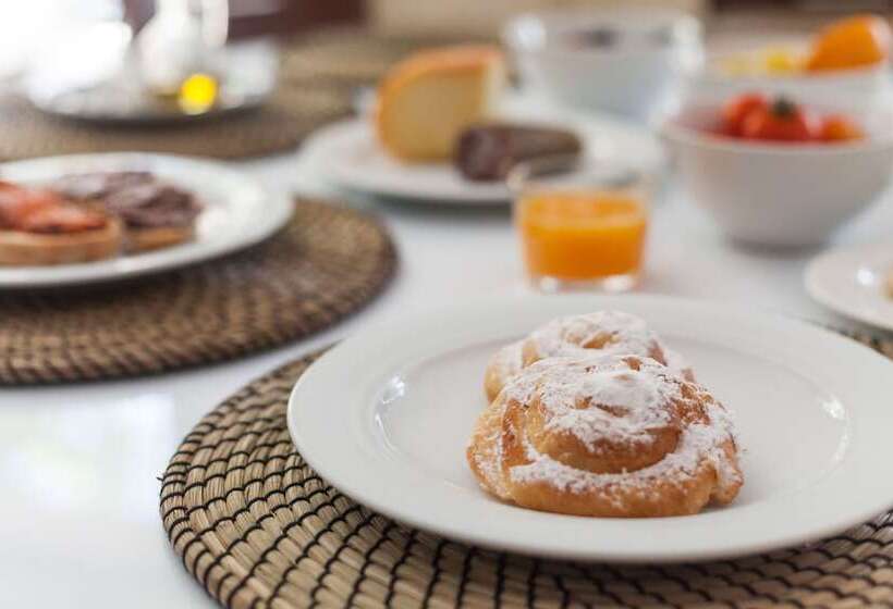 Petit Hotel Sa Torre Des Sol