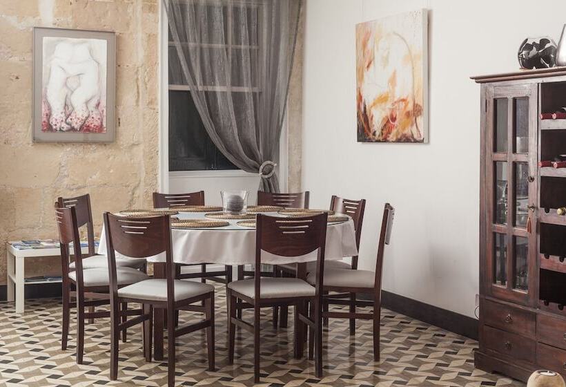 Petit Hotel Sa Torre Des Sol