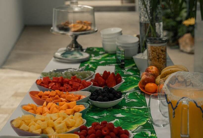 אתר נופש Anjali Casa Divina