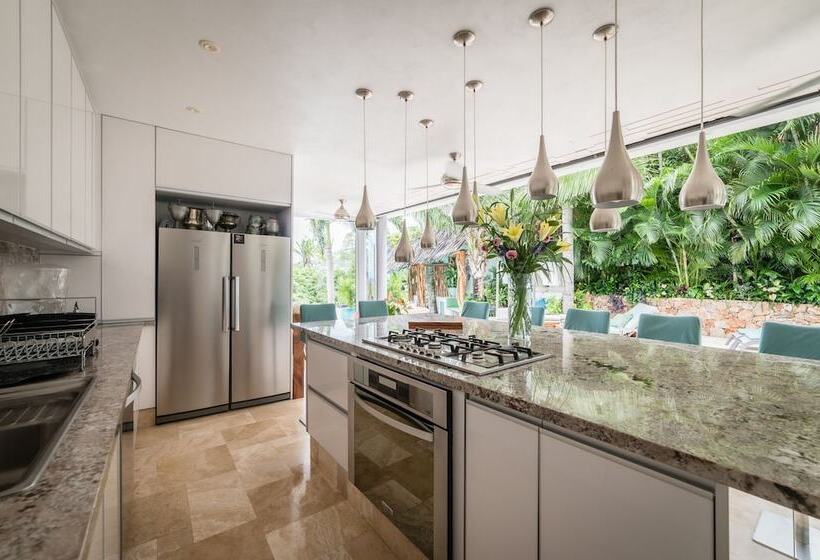 אתר נופש Anjali Casa Divina