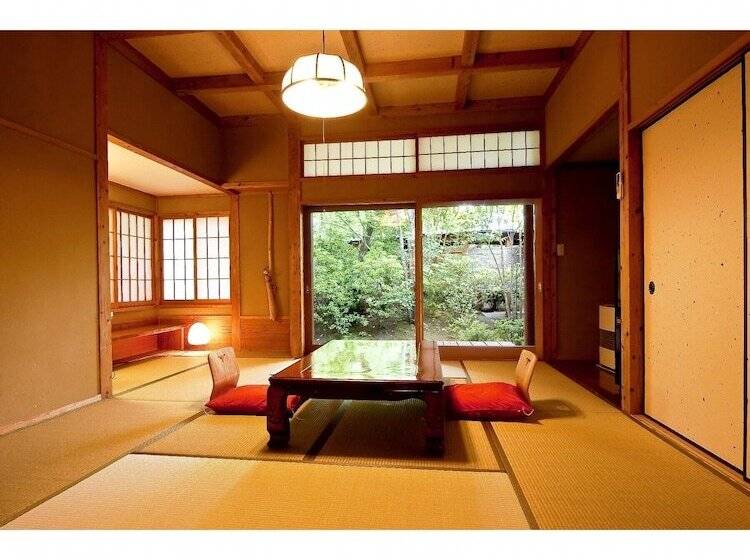 ریوکان Shikinosato Hanamura