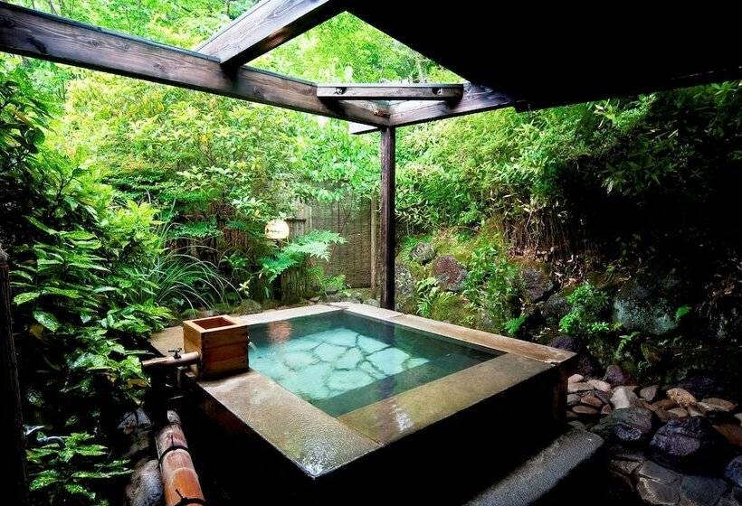 ریوکان Shikinosato Hanamura