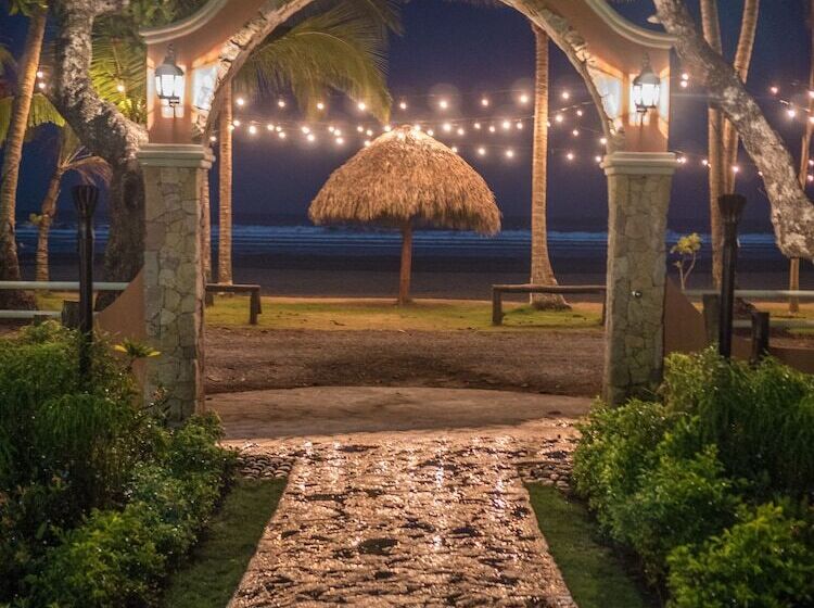 Sunset Del Mar Beach Resort