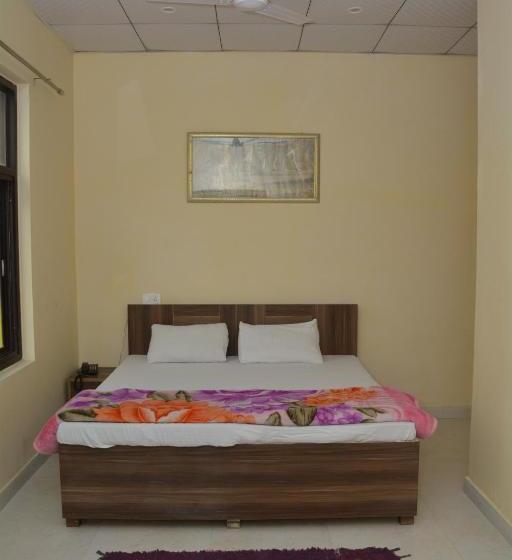 The Rock Heaven Resort, Lansdowne