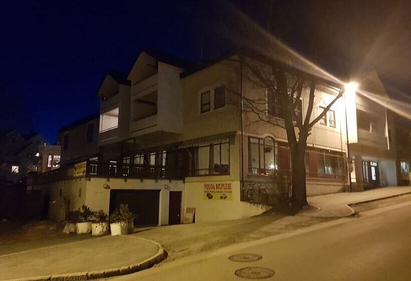 Volda Hostel & B & B