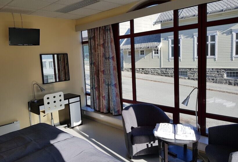 Volda Hostel & B & B