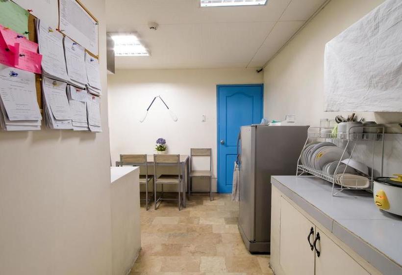 Zen Hostel Vicente Cruz Manila