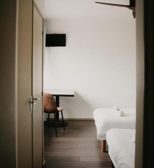 فندق Hôtel Fine