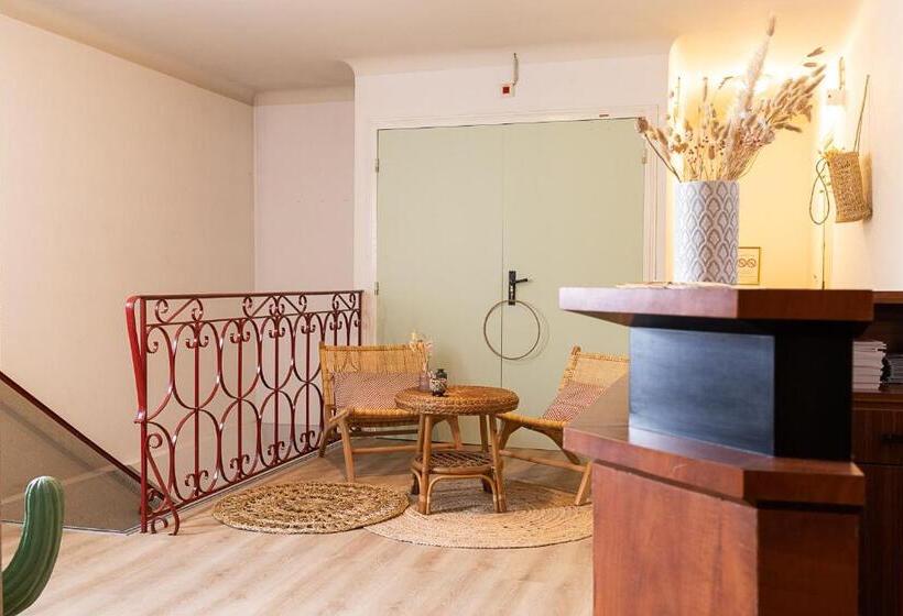 فندق Hôtel Fine