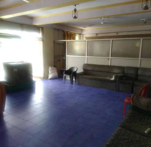 ホテル Narayana Palace Agra Cantt