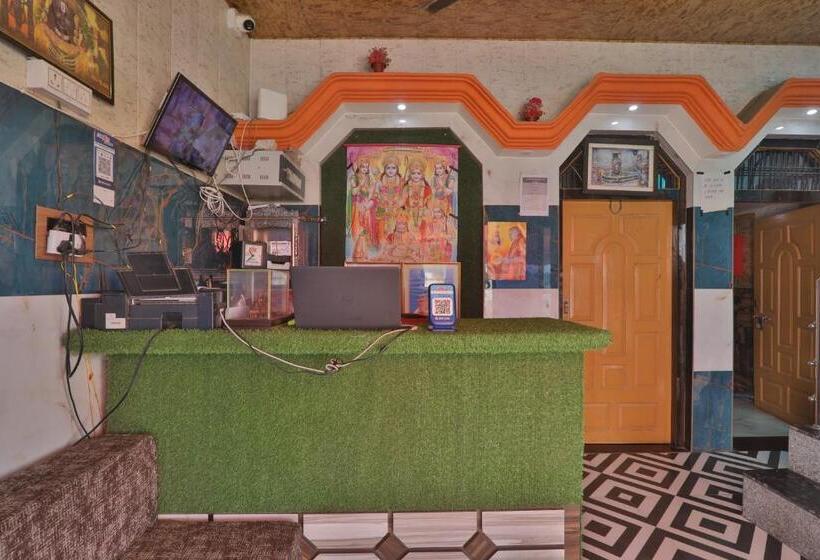 호텔 Raghunandain Inn Near Shree Ram Janmbhumi Ayodhya