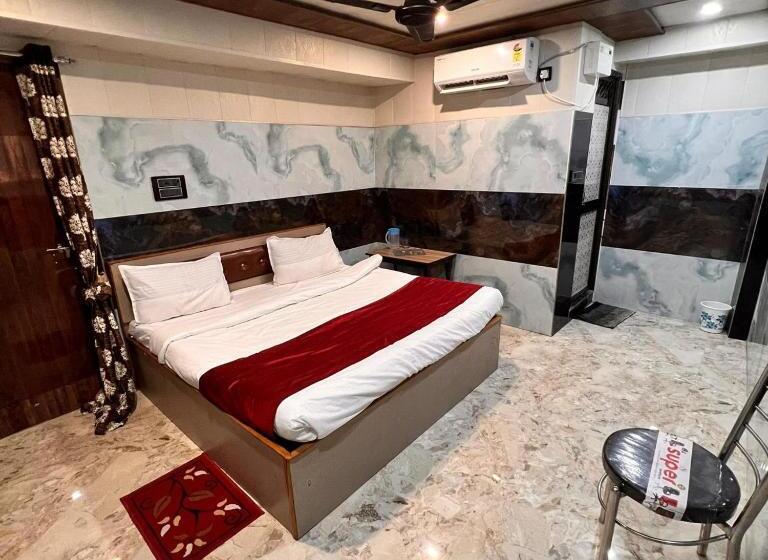 호텔 Raghunandain Inn Near Shree Ram Janmbhumi Ayodhya