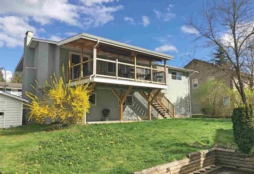 צימר Comfort Inn Hostel In Fraser Valley 2