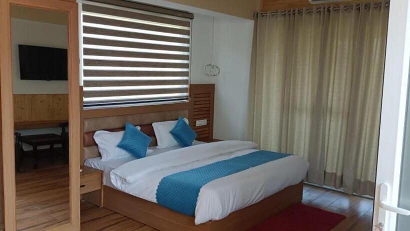 住宿加早餐  Kasauli Hills Glory