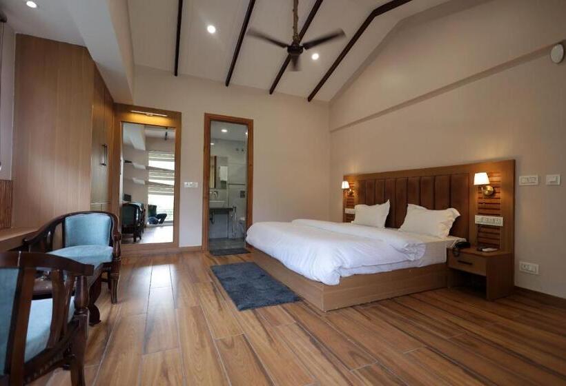 住宿加早餐  Kasauli Hills Glory