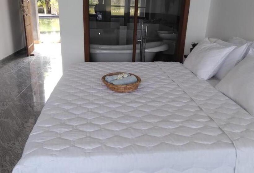 Wild Fortress Hotel Sigiriya