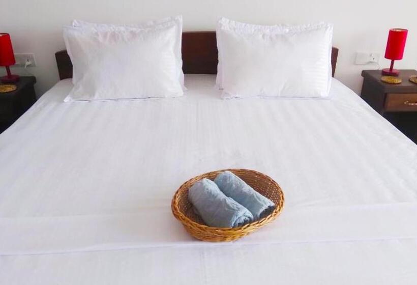 Wild Fortress Hotel Sigiriya