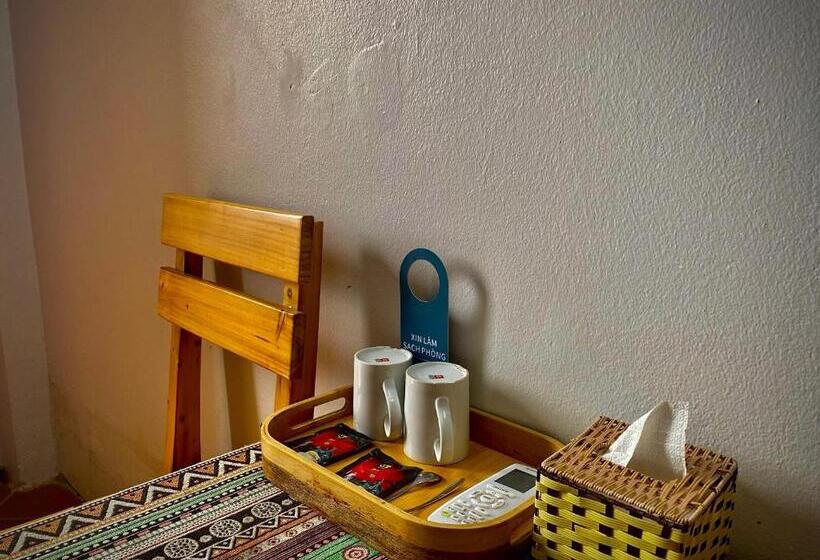 تختخواب و صبحانه Daun Pisang Homestay & Restaurant View Fanxipan