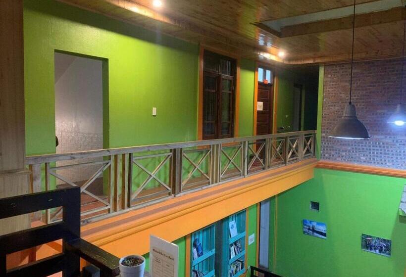 تختخواب و صبحانه Daun Pisang Homestay & Restaurant View Fanxipan