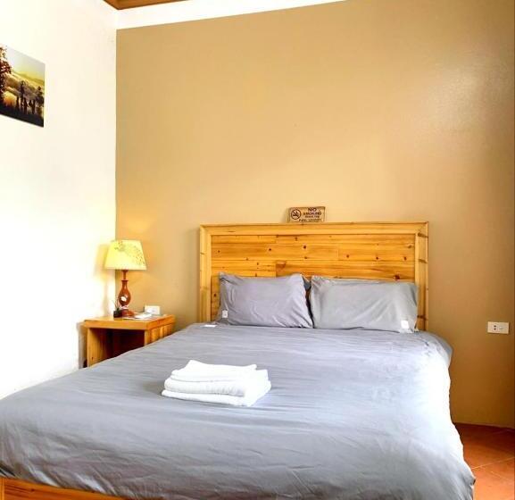 تختخواب و صبحانه Daun Pisang Homestay & Restaurant View Fanxipan