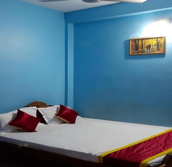 Отель Goroomgo Star Lodge Near Jagannath Temple Puri