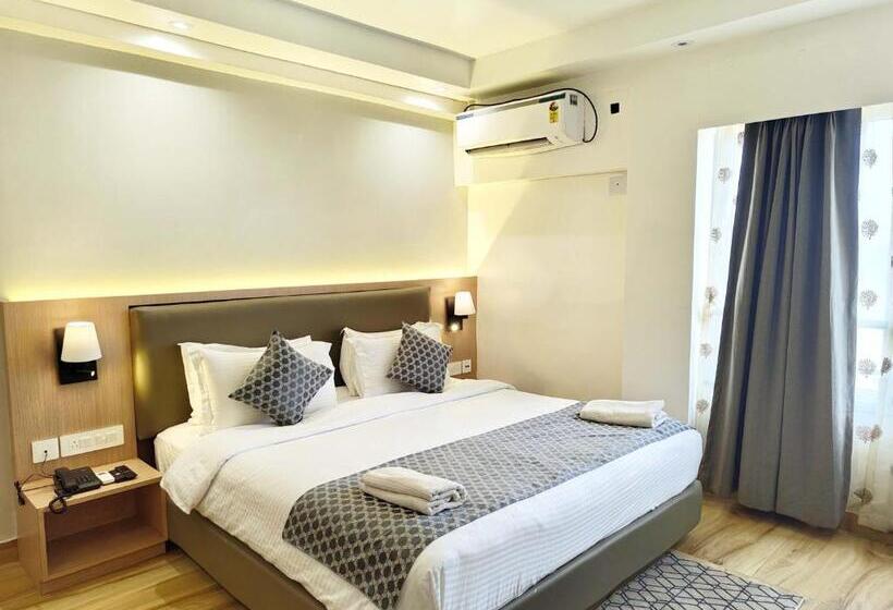 ホテル Grg Grand Resort Puri Sea View Room   With Spacious And Luxury Room   Lift And Parking Facilities Wi